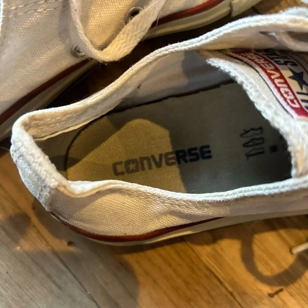 Converse white lace up size 3 sneakers
